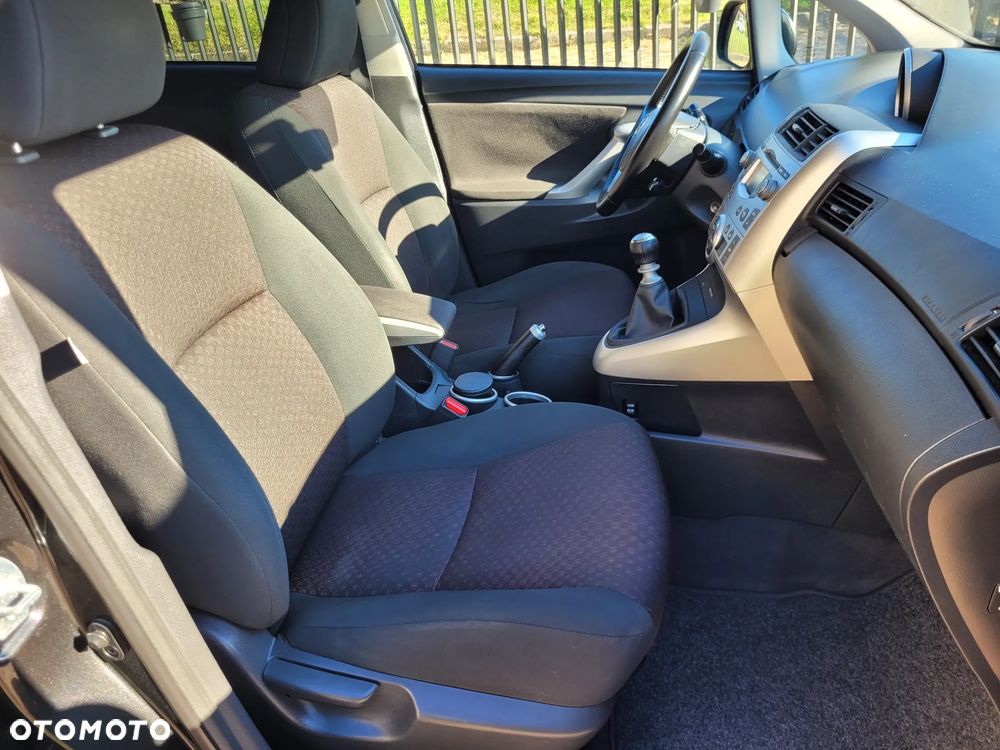 Toyota Verso - 21
