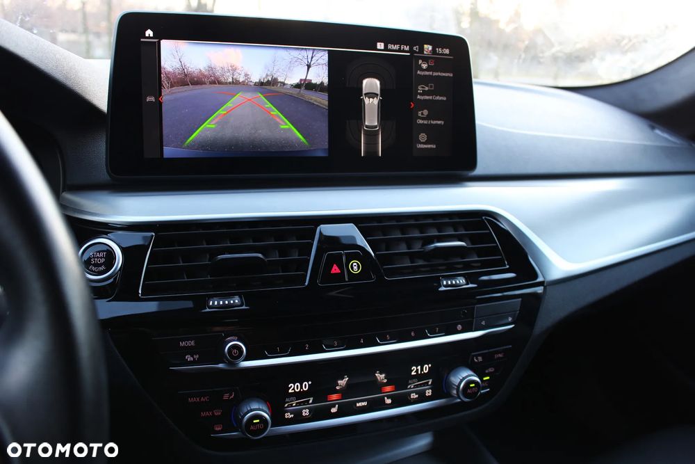 BMW Seria 5 520i Luxury Line sport - 35