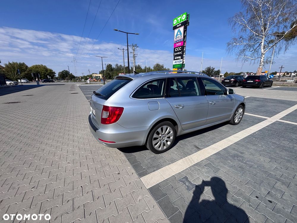 Skoda Superb 2.0 TDI 4x4 Ambition - 6