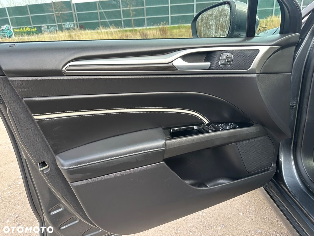 Ford Mondeo 2.0 EcoBlue Allrad VIGNALE - 17