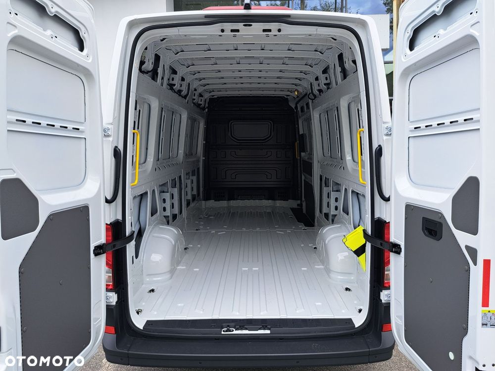 Volkswagen Crafter - 9