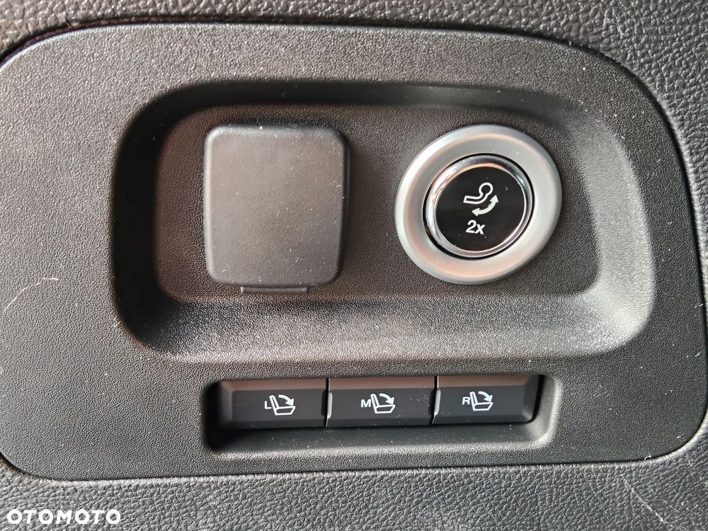 Ford S-Max 2.0 EcoBlue Titanium - 36