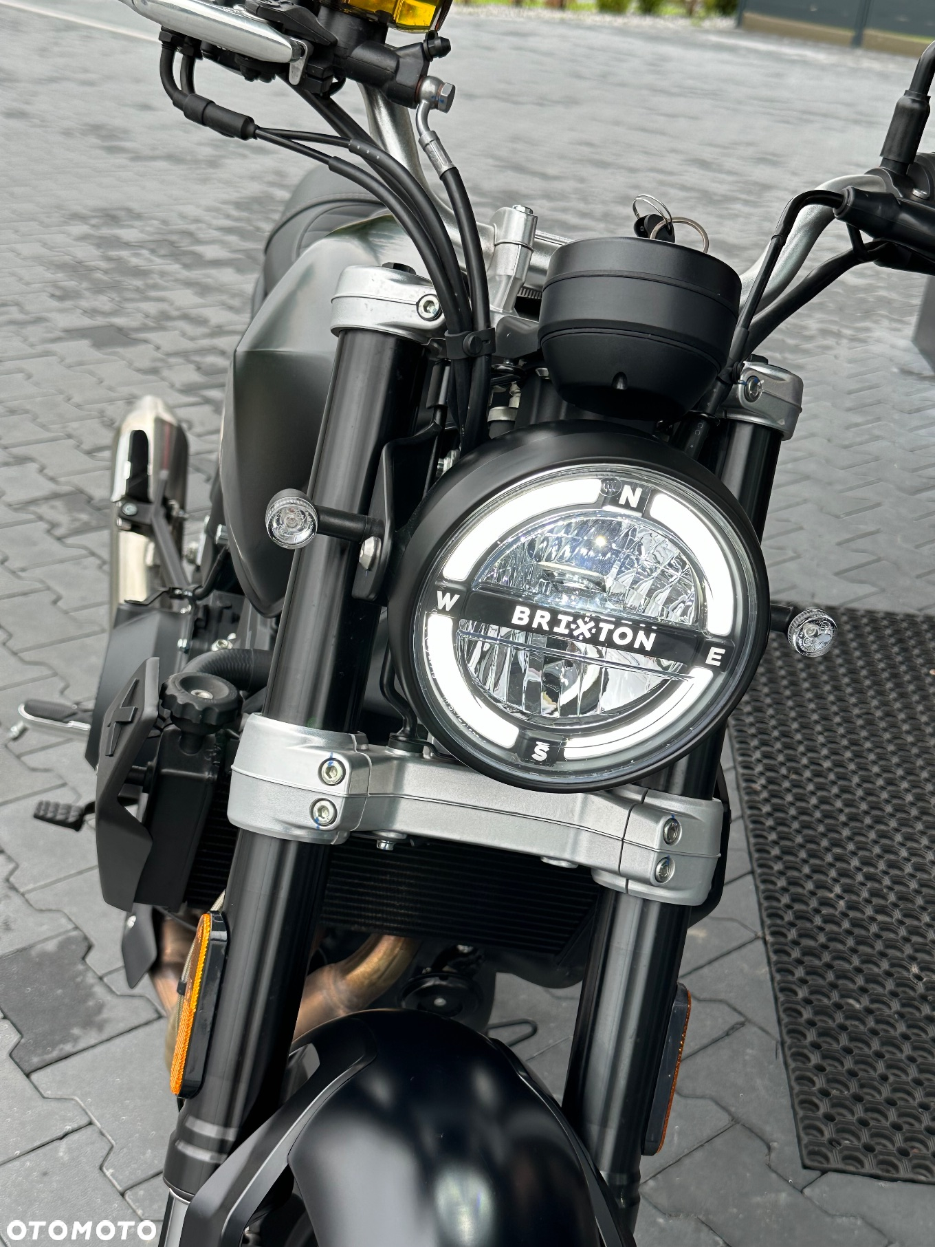 Brixton Crossfire - 40