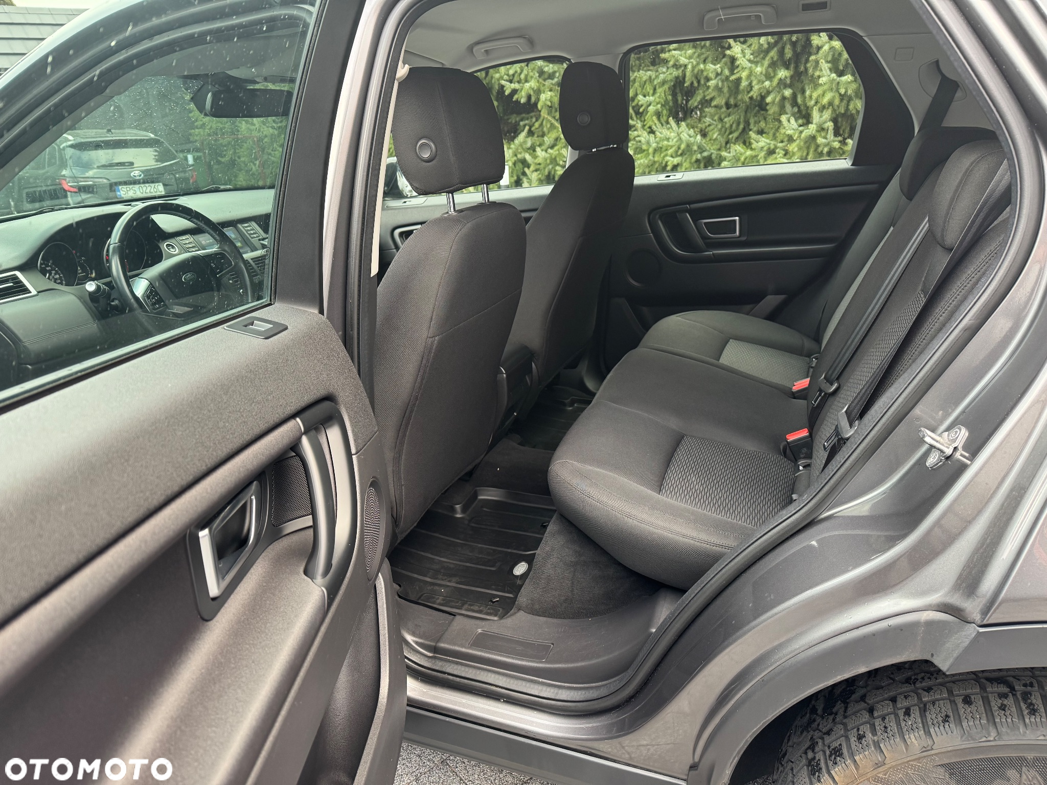 Land Rover Discovery Sport 2.0 eD4 HSE - 23
