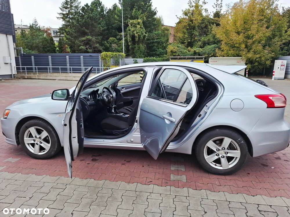 Mitsubishi Lancer 1.5 - 4