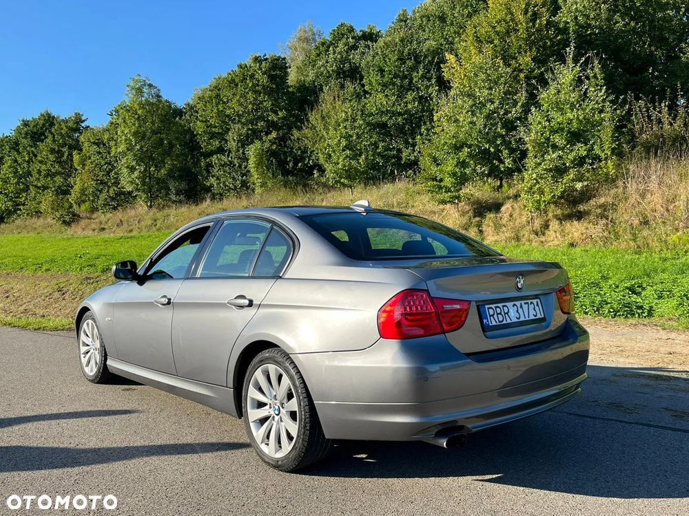 BMW Seria 3 320d - 4