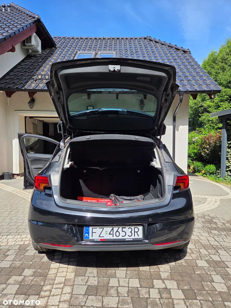 Opel Astra 1.4 T Elite - 9
