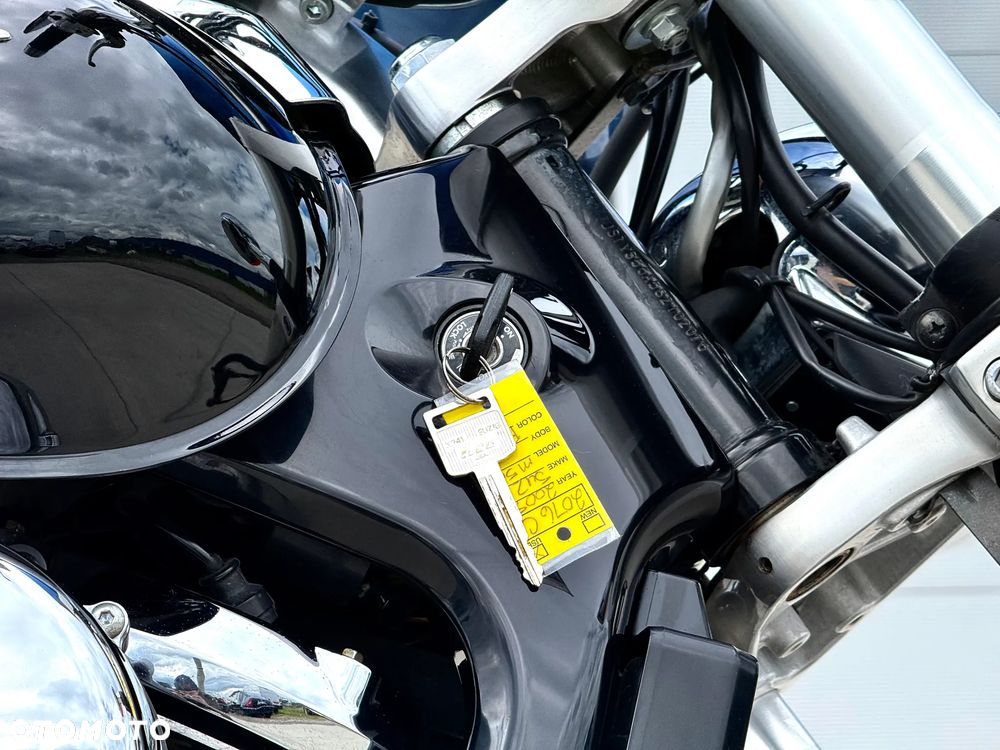Suzuki Boulevard - 36