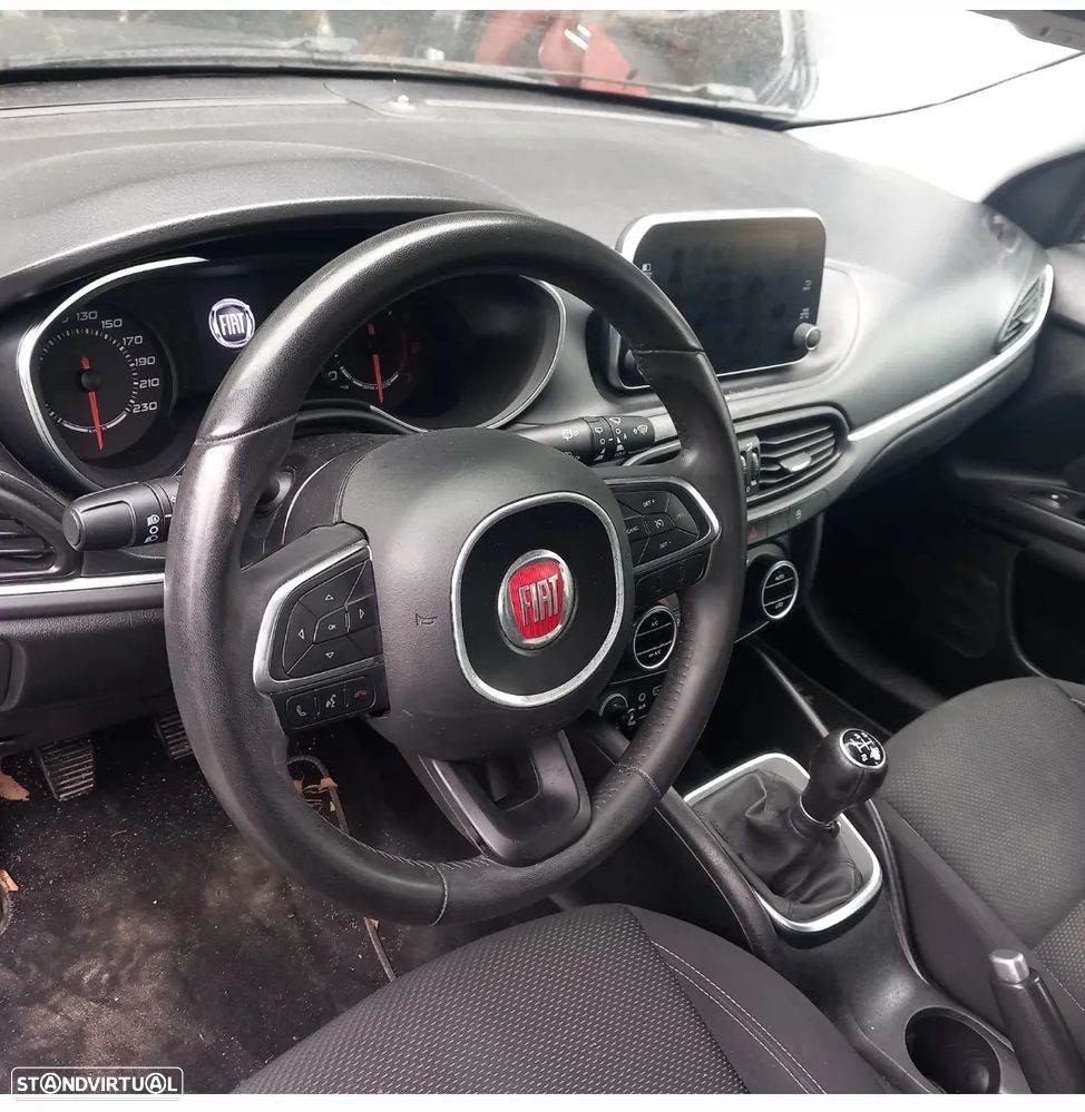 Tablier com airbags e cintos fiat tipo ano 2018 - 1