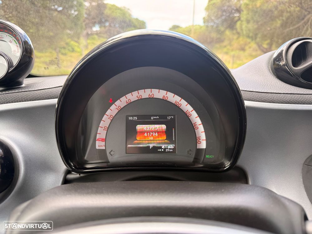 Smart Fortwo Cabrio EQ Brabus Style - 11