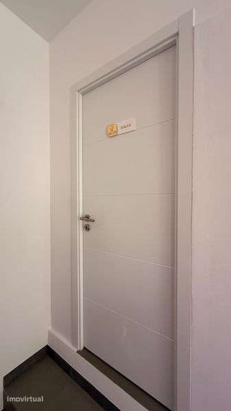 SALA PARA ESTÉTICA / CONSULTÓRIO - Grande imagem: 3/9