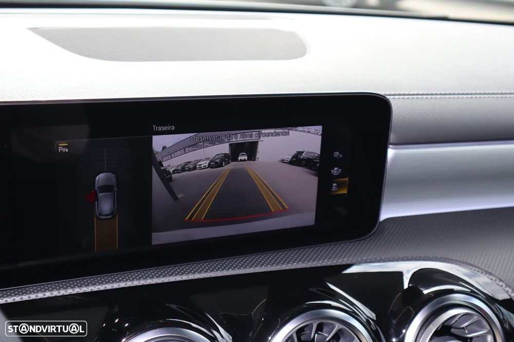 Mercedes-Benz A 250 e 8G-DCT AMG Line - 22