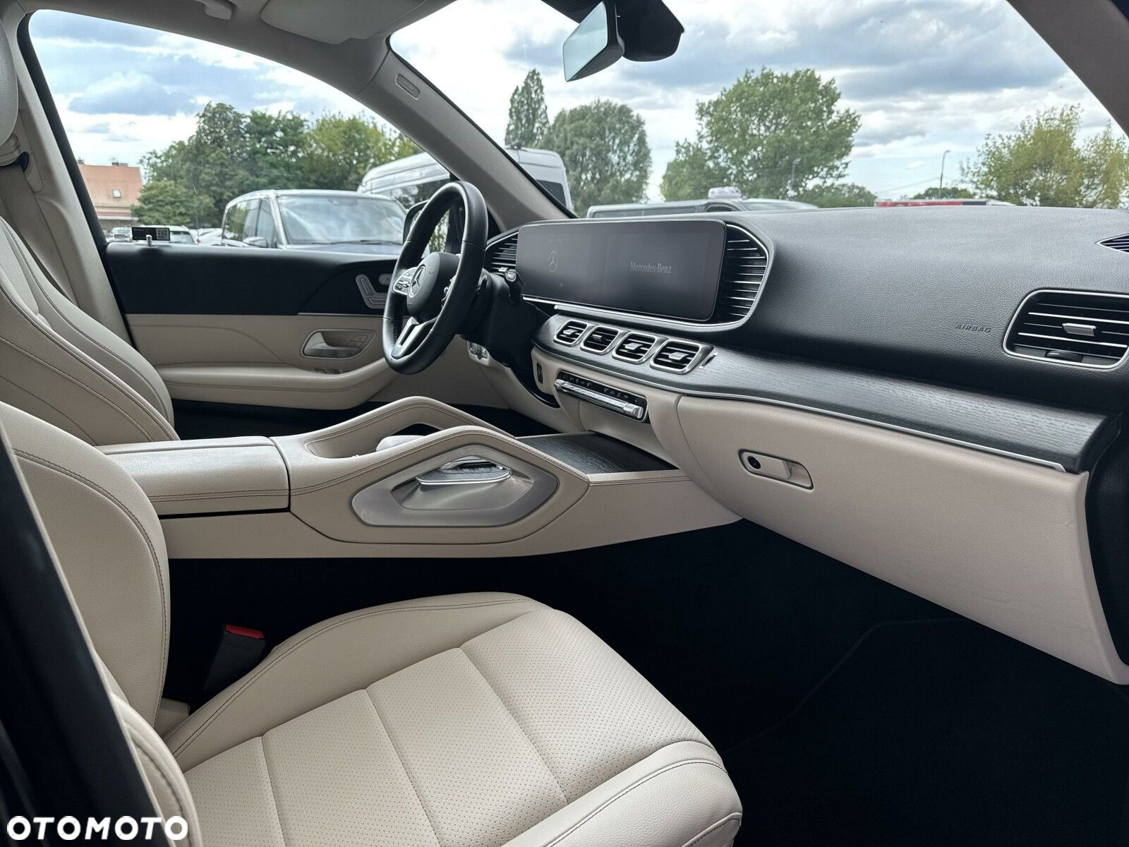 Mercedes-Benz GLE - 14