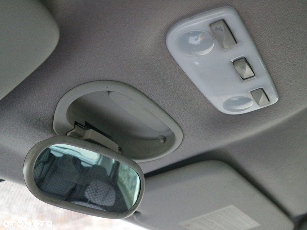 Renault Scenic 1.6 16V 110 LIMITED - 28