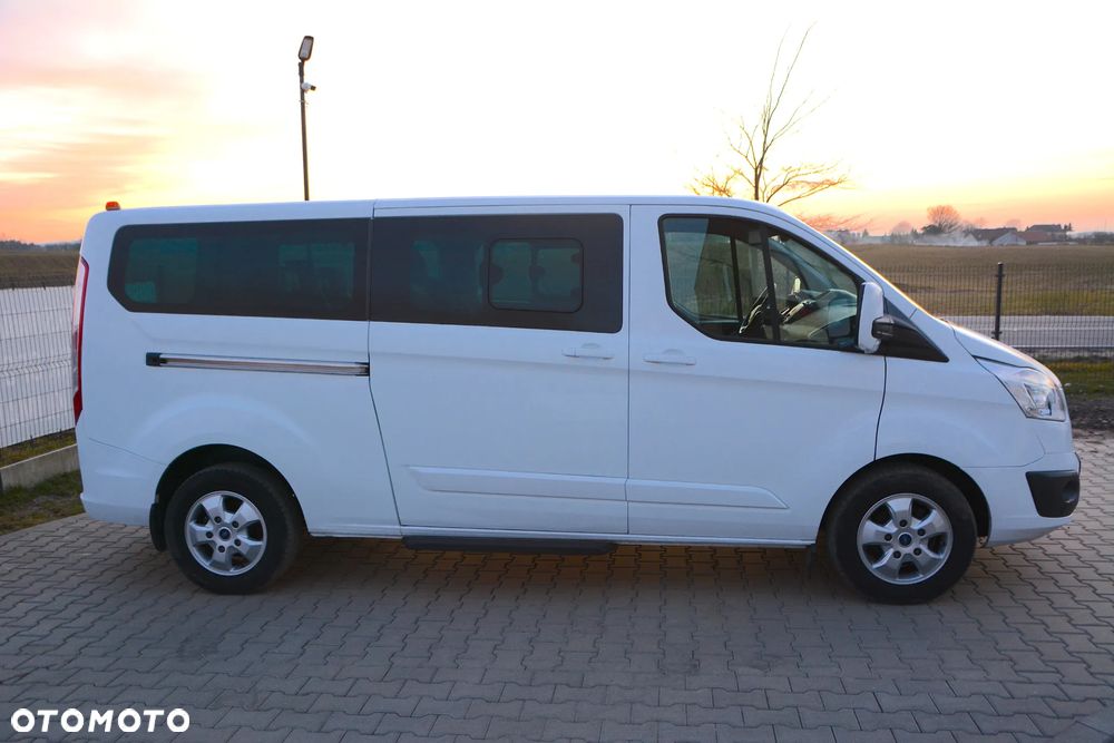 Ford Transit Custom 290 L2H1 Limited - 6