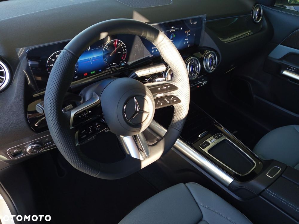 Mercedes-Benz GLA - 6