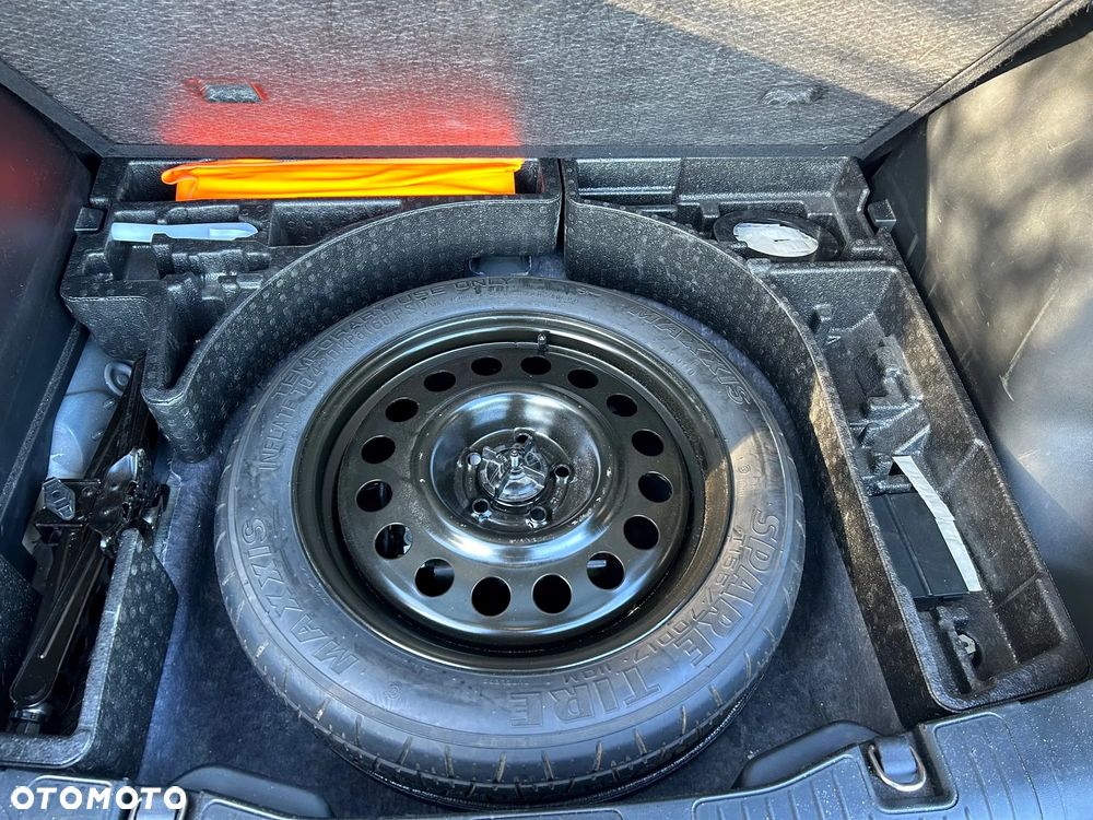 Ford Kuga 2.5 FHEV AWD Titanium - 31