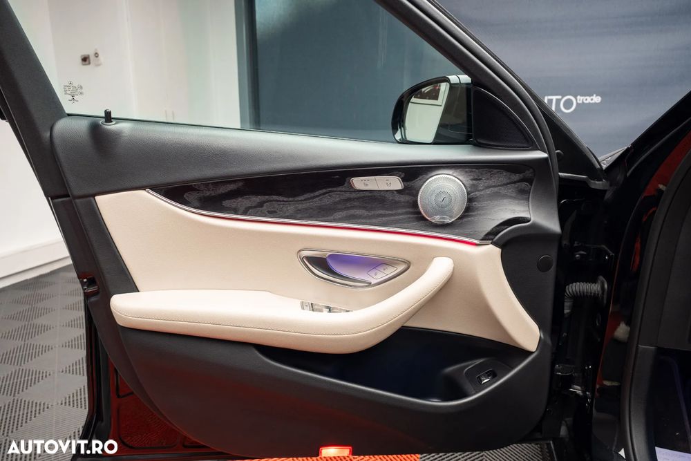 Mercedes-Benz E 220 d 4Matic 9G-TRONIC AMG Line - 18