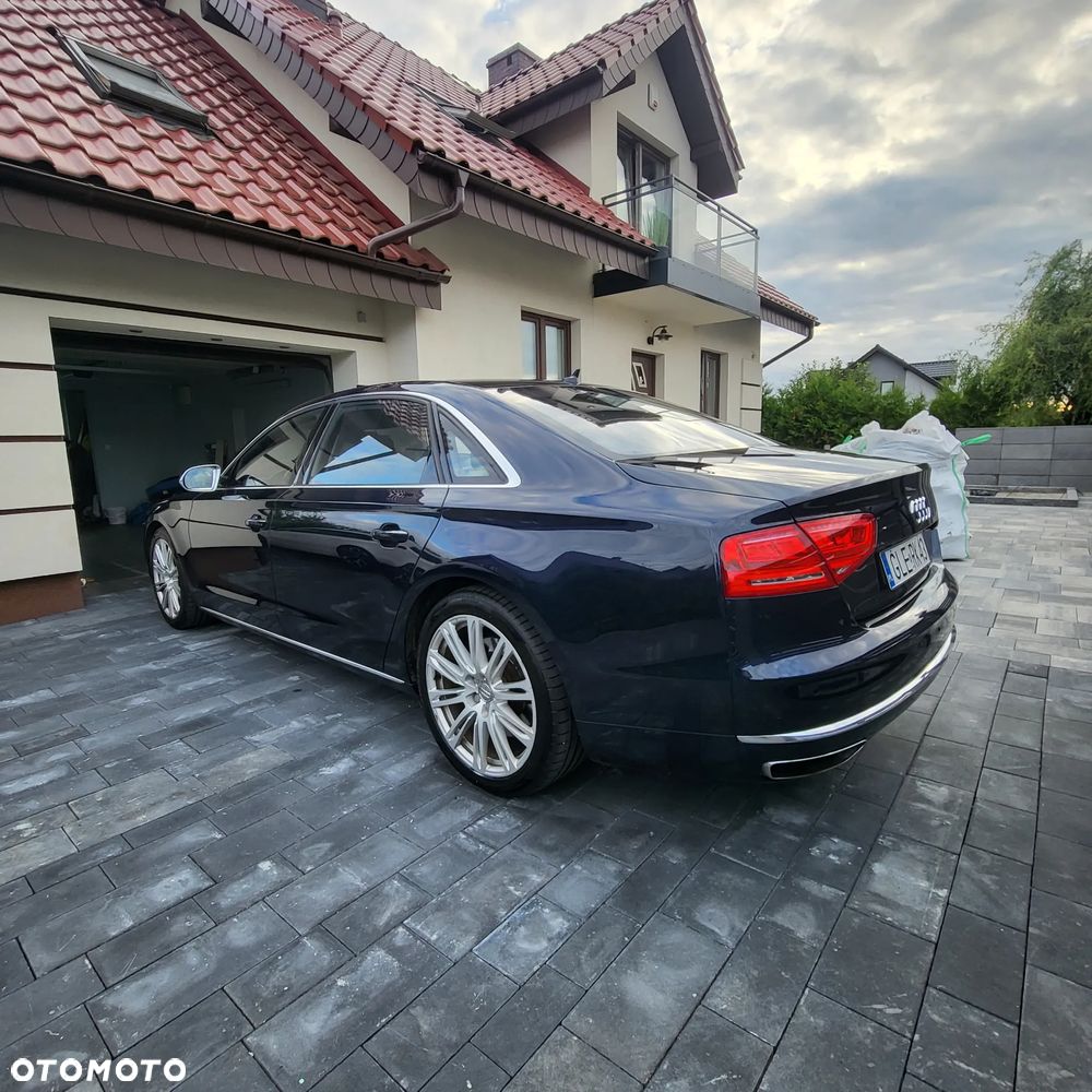 Audi A8 - 30