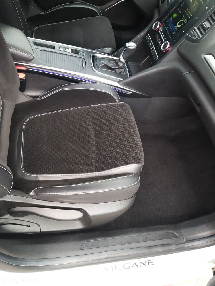 Renault Megane 1.5 dCi Intens EDC - 10