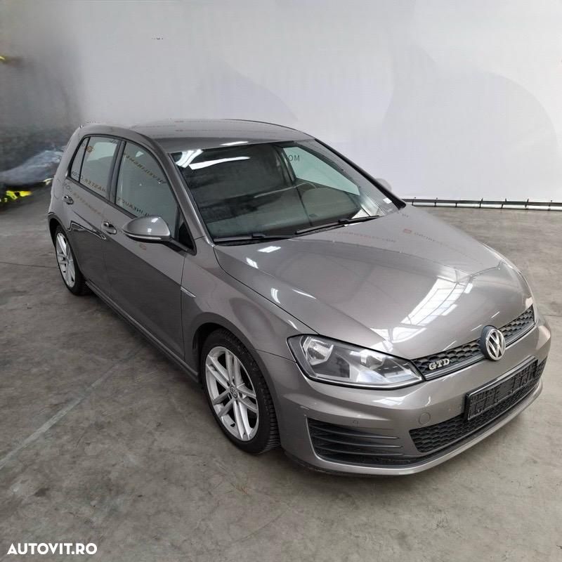 VOLKSWAGEN Golf 2015 — imagine 6