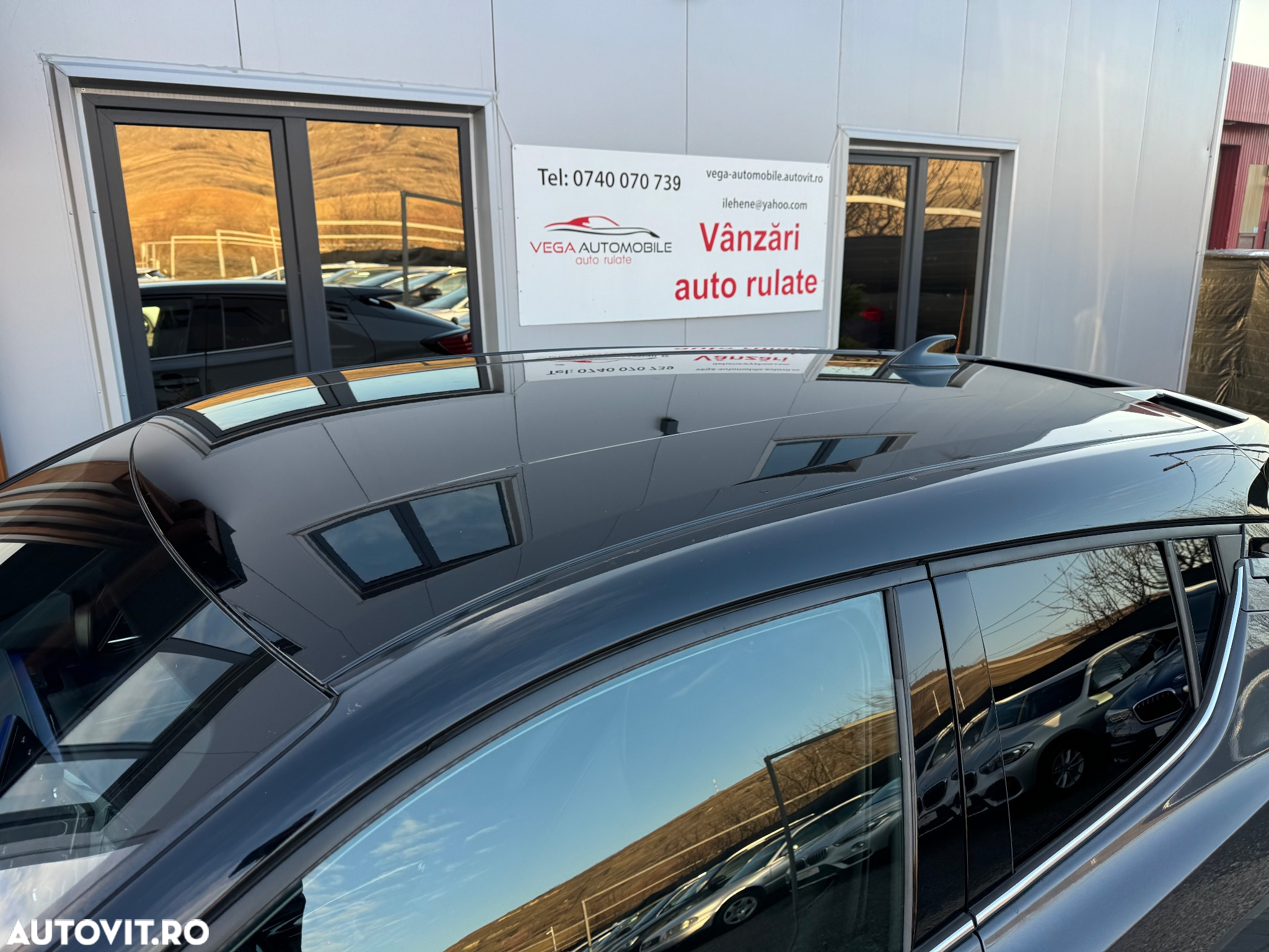 Toyota C-HR 2.0 HSD 184 CP 4x2 CVT C-ult Style bi-tone - 31