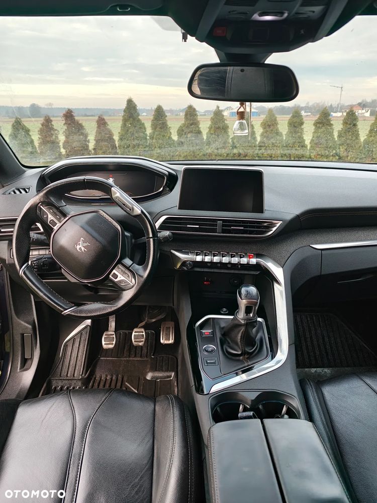 Peugeot 5008 - 5