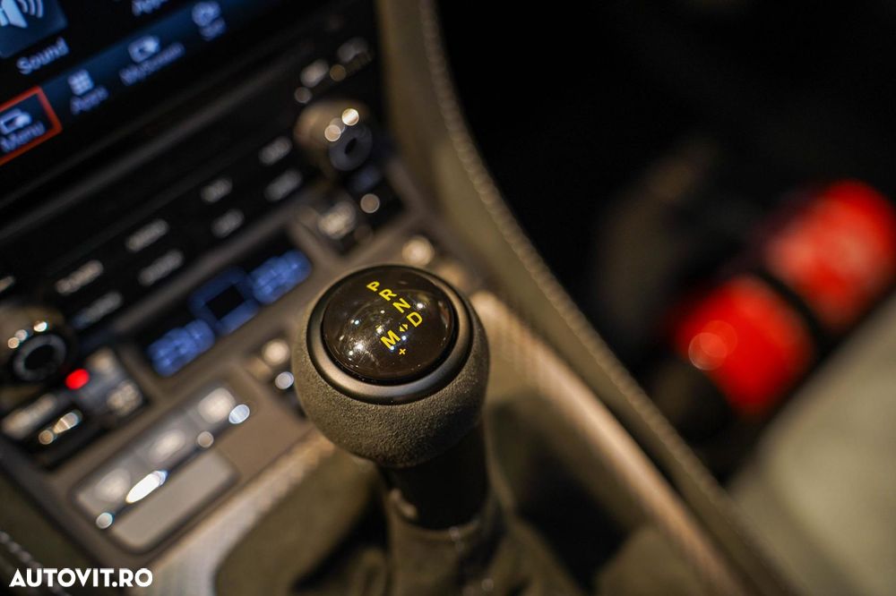 Porsche Cayman 718 GT4 RS - 22