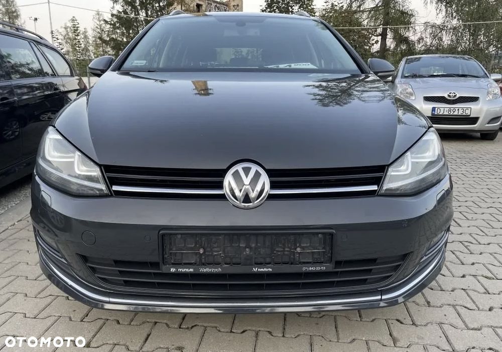 Volkswagen Golf - 2