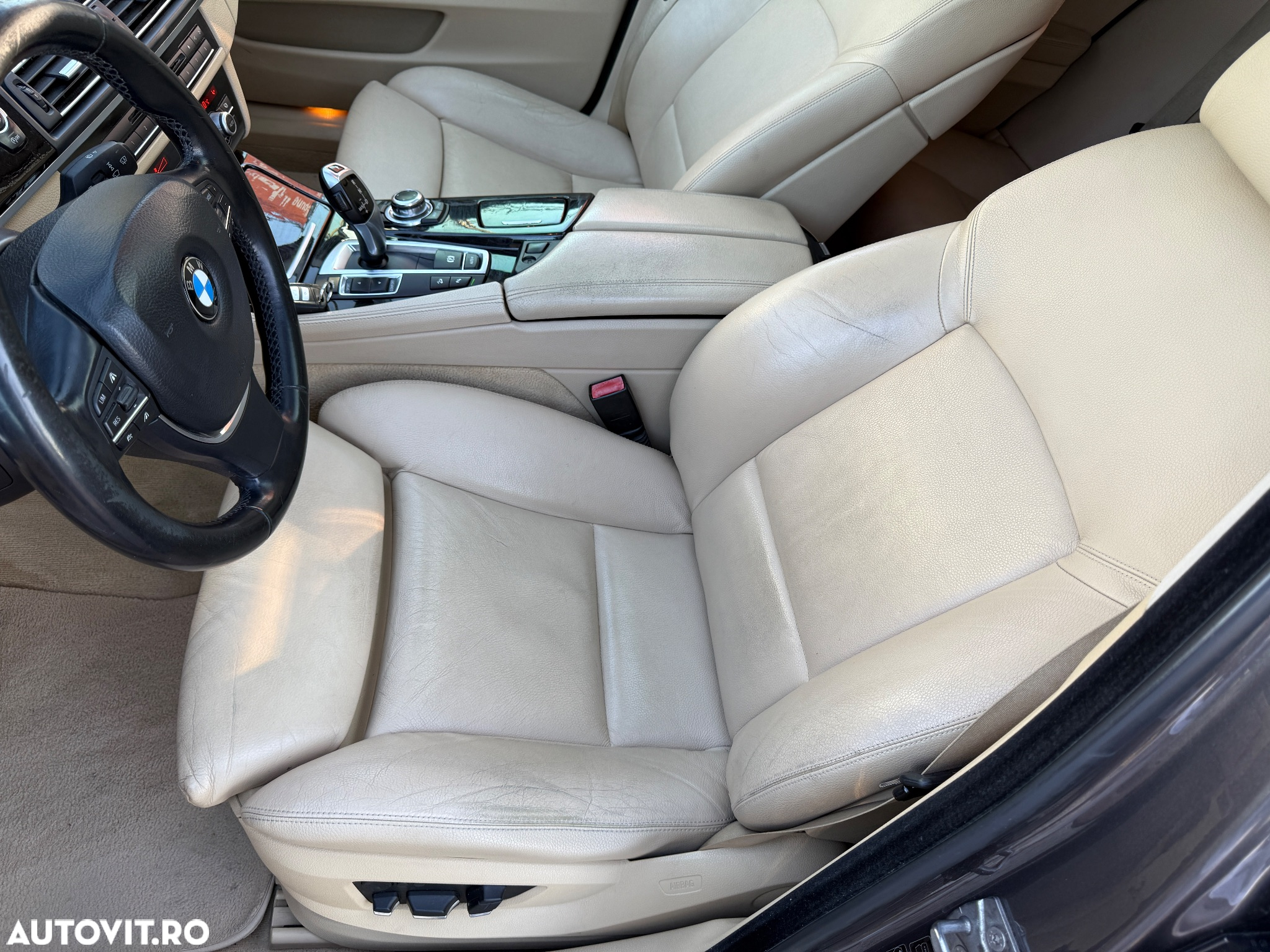 BMW Seria 5 530d xDrive Sport-Aut. Luxury Line - 16