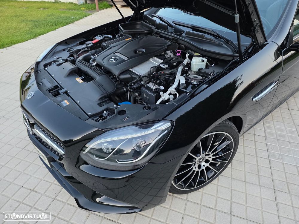 Mercedes-Benz SLC 200 - 52
