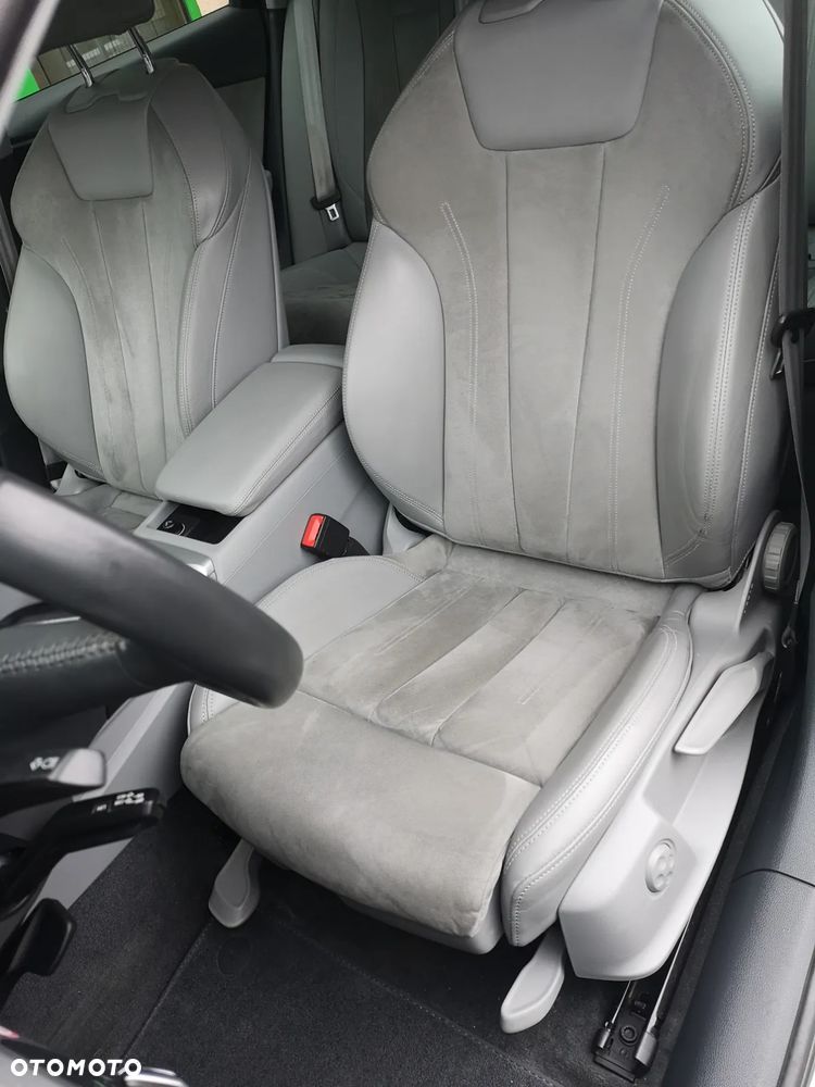 Audi A4 Avant 2.0 TDI design - 26