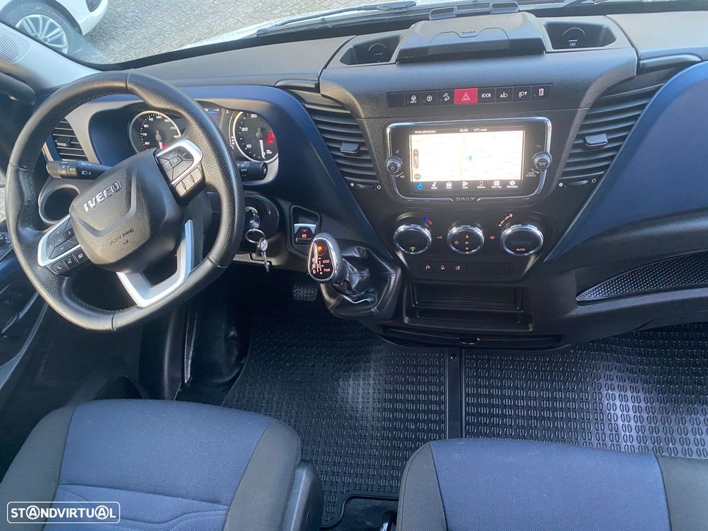 Iveco Daily 3.0 35C21HV - 4