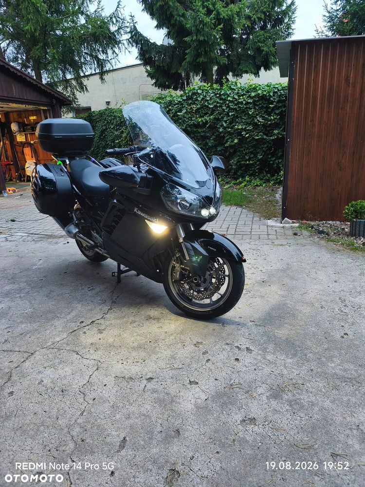 Kawasaki GTR - 3