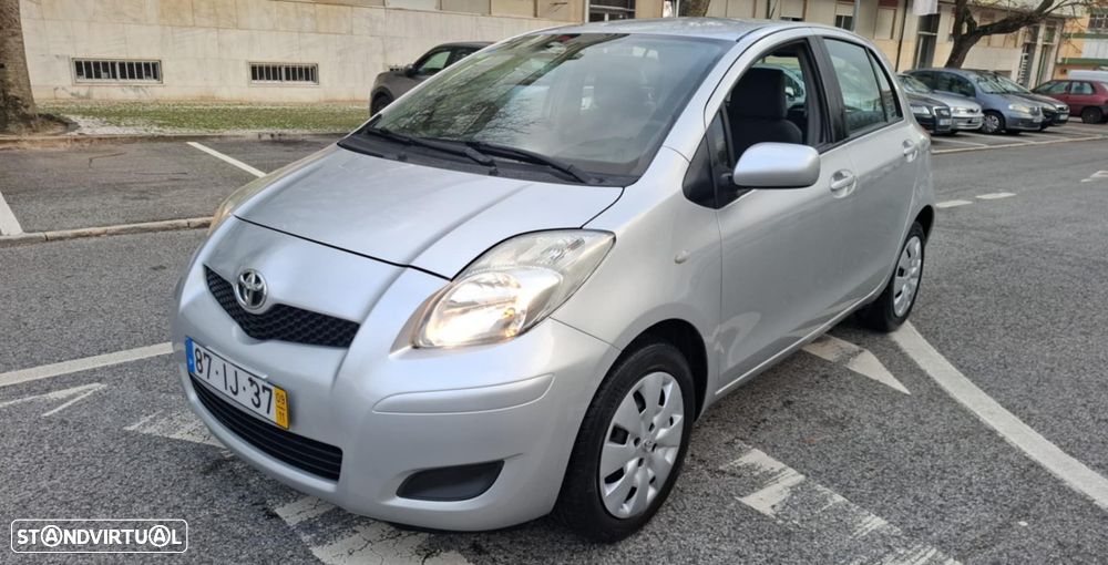 Toyota Yaris 1.33 VVT-i Comfort+AC - 2