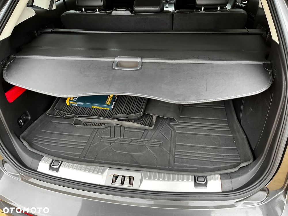 Ford Edge 2.0 TDCi 4WD Titanium - 40