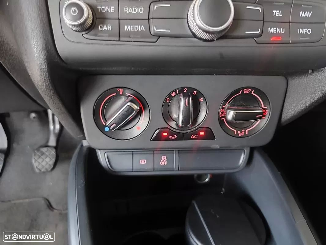 Audi A1 1.6 TDI Attraction - 30