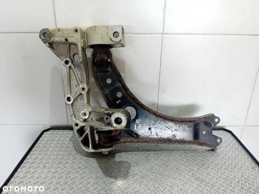 wahacz lewy przód łapa komplet Seat Leon II 2007 - 1