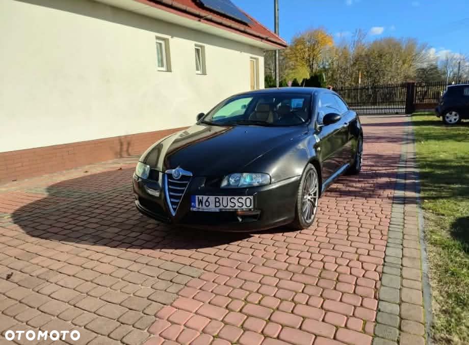 Alfa Romeo GT - 5