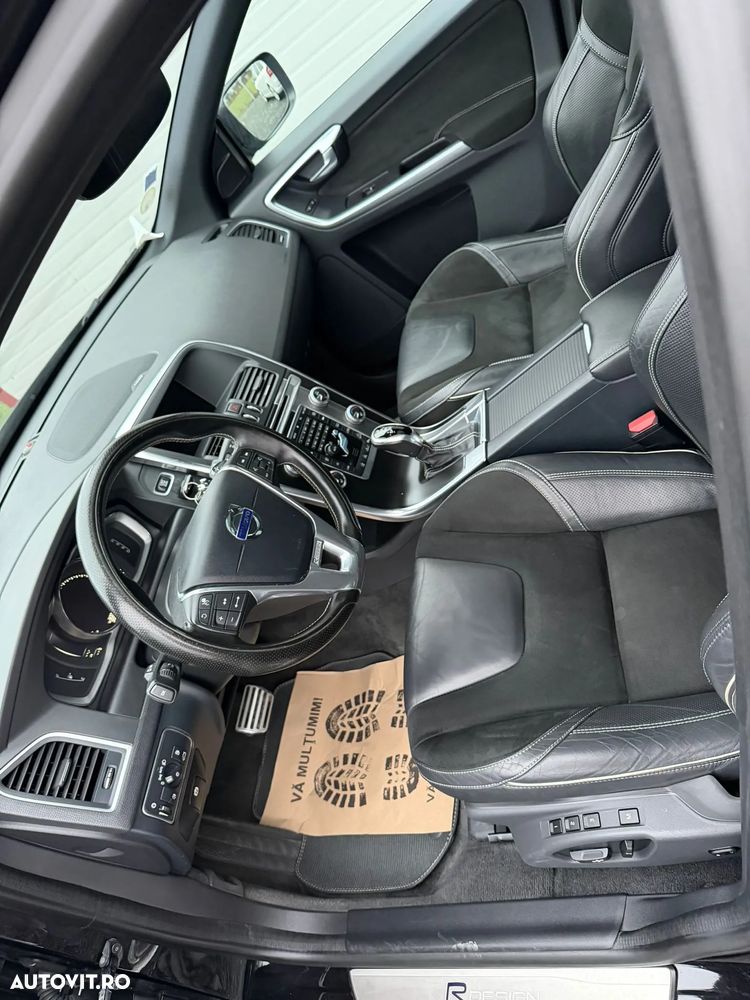 Volvo XC 60 D5 AWD Geartronic Kinetic - 11