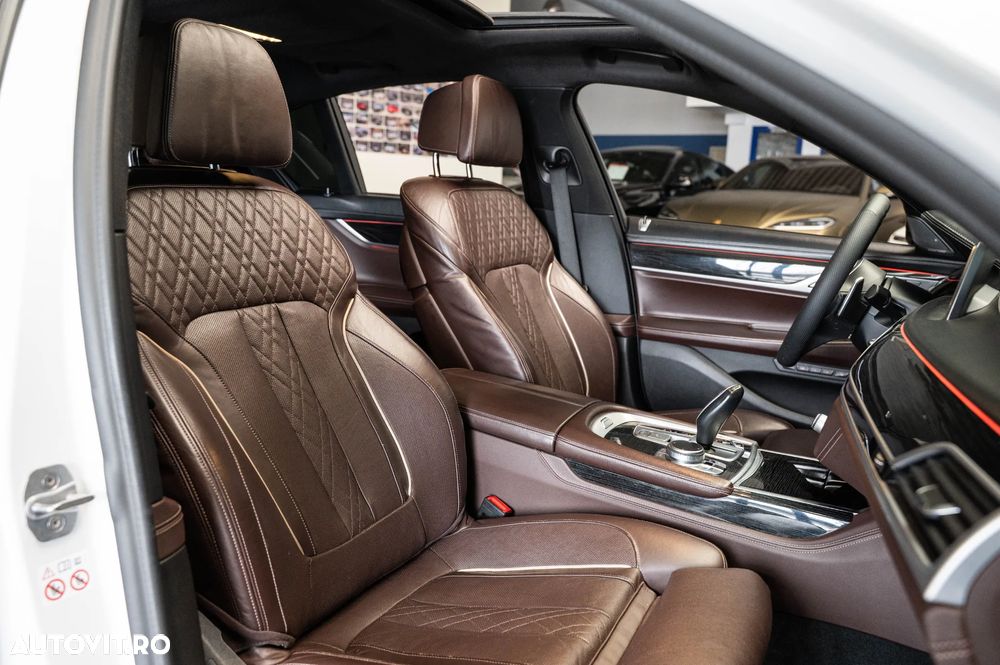 BMW Seria 7 740d xDrive - 33