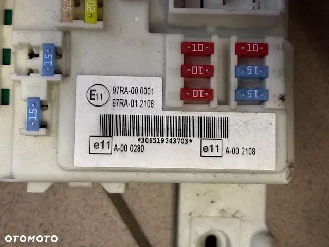 SKRZYNKA BEZPIECZNIKÓW BSI FORD FOCUS MK2 7M5T4A073DF - 4