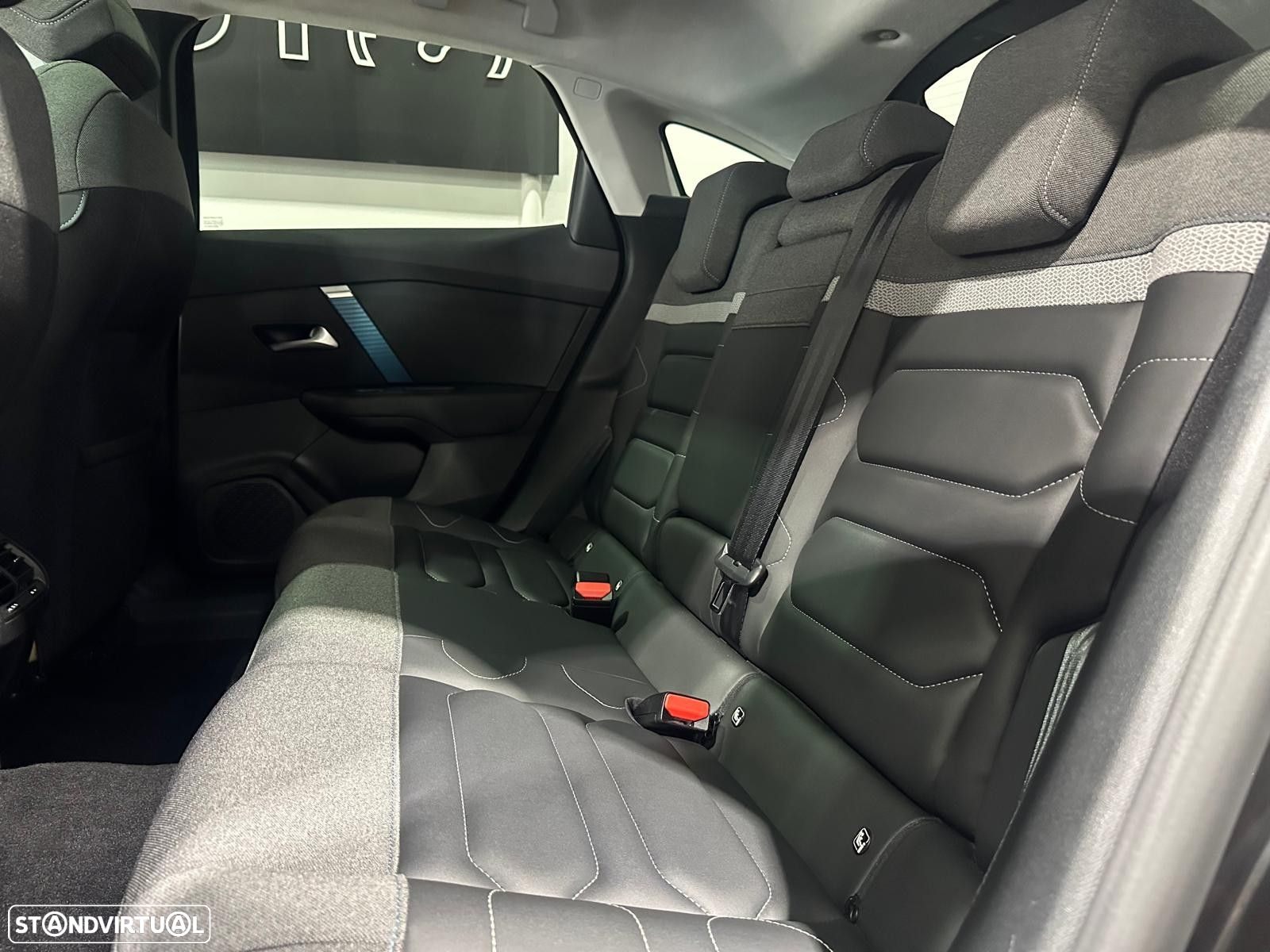 Citroën e-C4 50 kWh Shine - 5