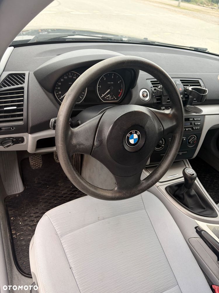 BMW Seria 1 - 11