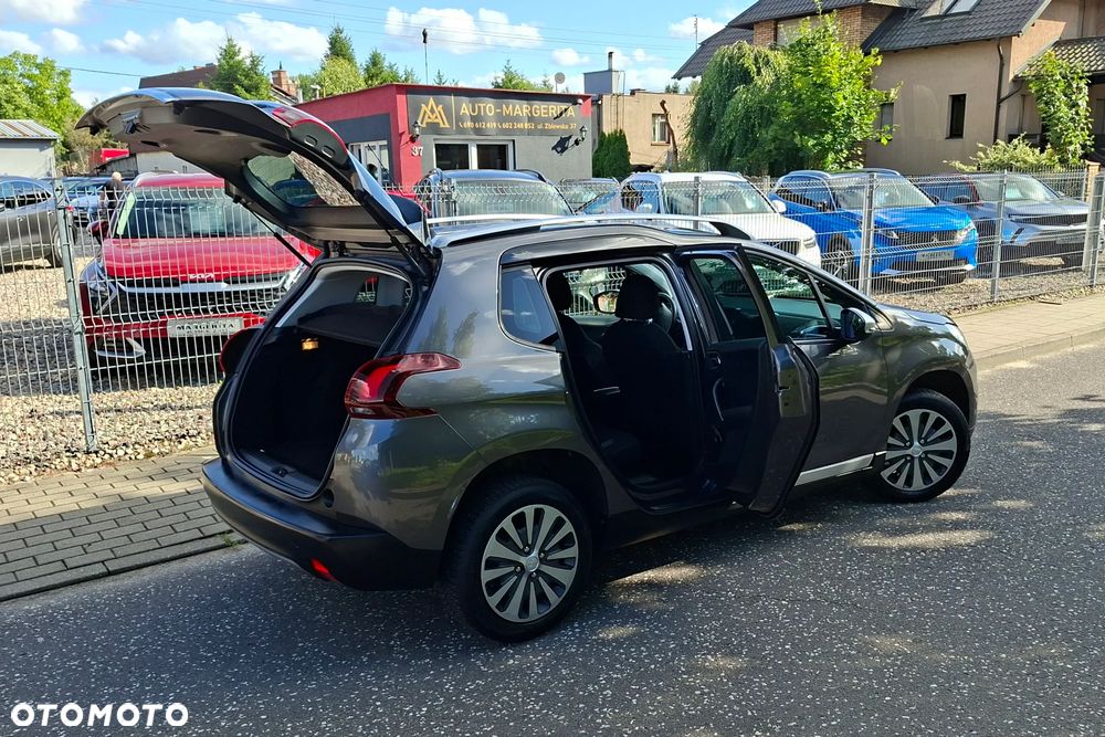 Peugeot 2008 1.6 BlueHDi Style - 36