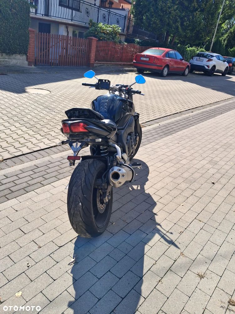 Yamaha FZ - 7