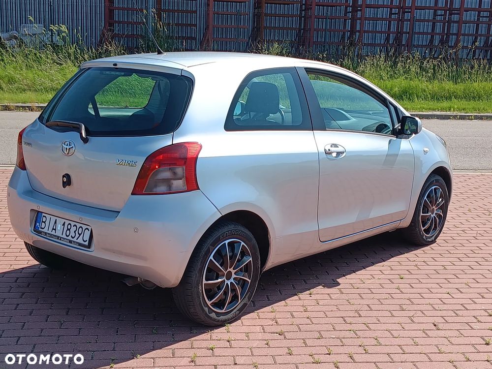 Toyota Yaris 1.3 VVT-i Travel - 13