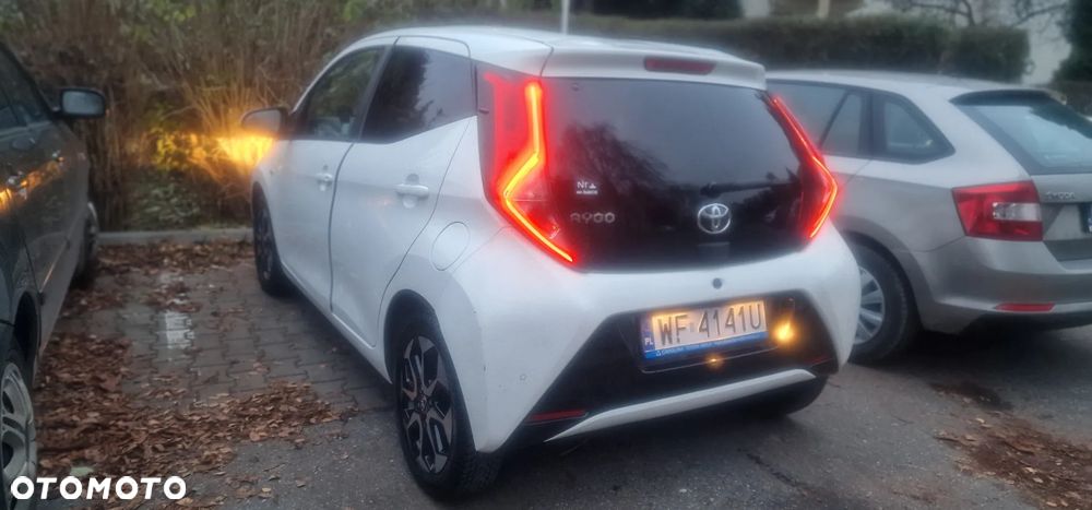 Toyota Aygo x-play - 14