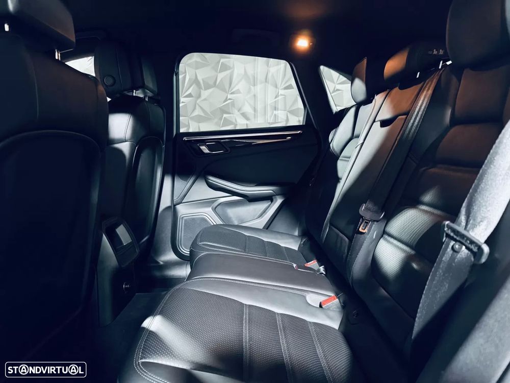 Porsche Macan S - 22