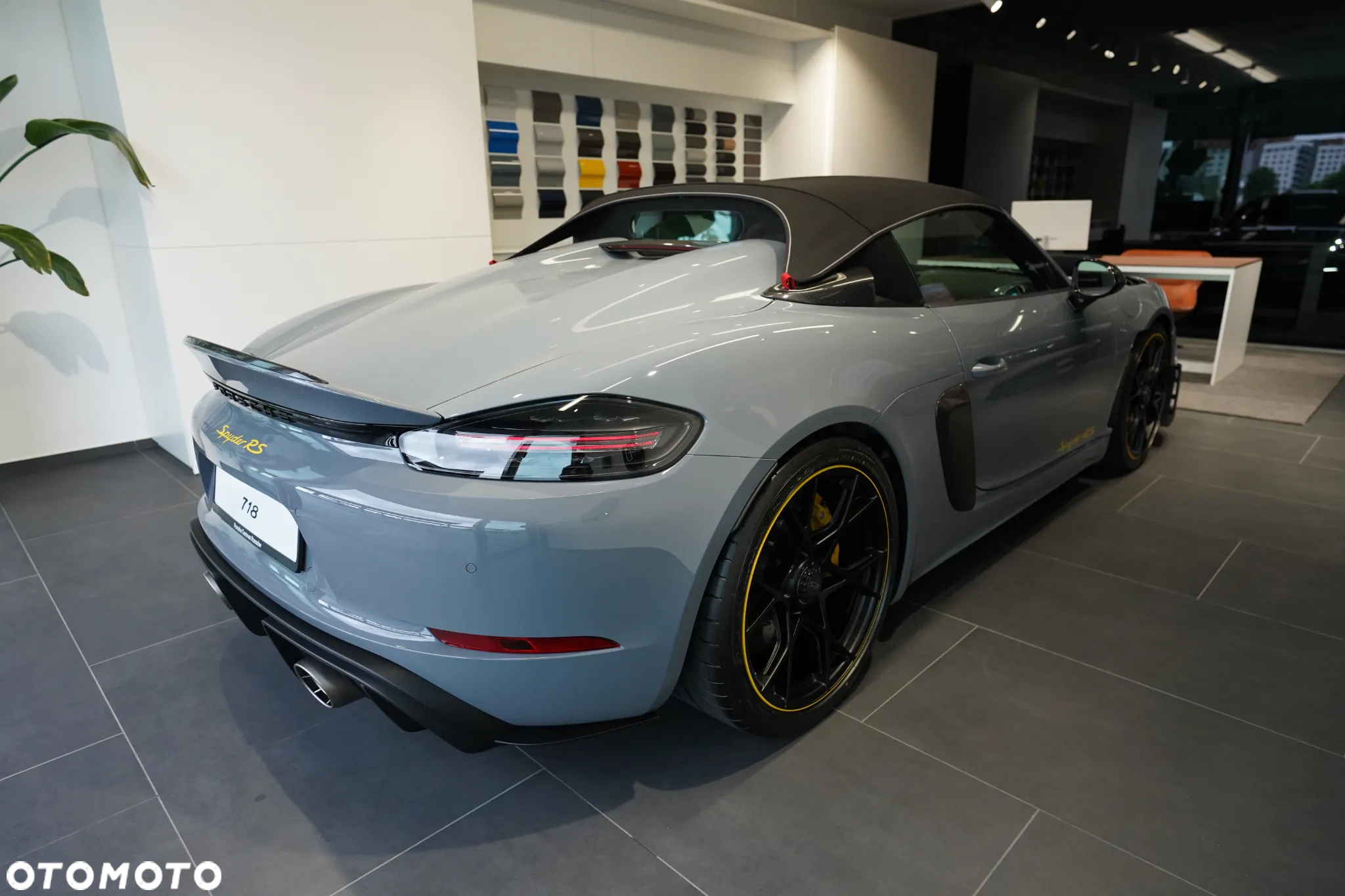 Porsche 718 Spyder - 3